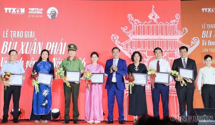 Nhiều hạng mục giải thưởng khác được vinh danh tại Lễ trao Giải thưởng Bùi Xuân Phái lần thứ 19