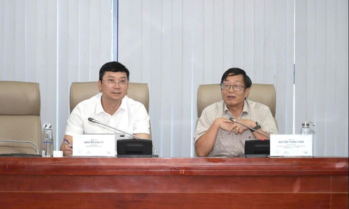 TS Nguyễn Văn Tư, Viện trưởng VPI và TS Nguyễn Thanh Tùng, Phó Viện trưởng, Chủ tịch Hội đồng Khoa học công nghệ VPI chủ trì hội nghị.
