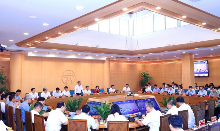 Quang cảnh phiên họp