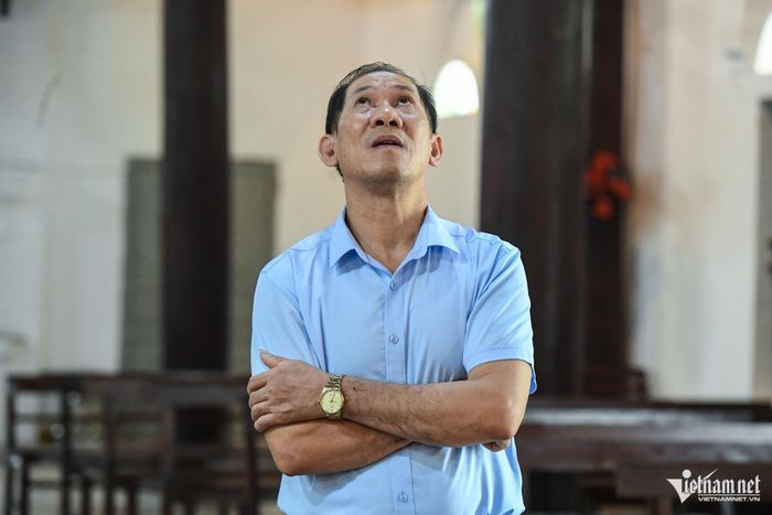 Ông Trùm cả Augustinô Vũ Văn Báu.