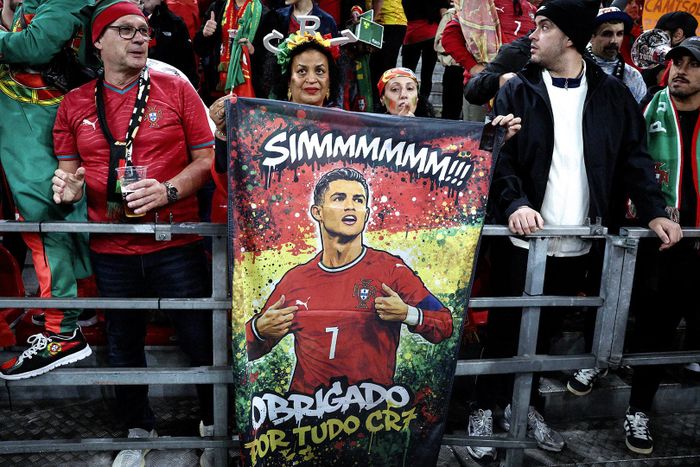 Ronaldo cũng… có mặt ở Đan Mạch. Ảnh: LUSA