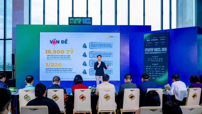 Sinh viên Trường Đại học Văn Lang tham gia các cuộc thi chuyên môn với sự hướng dẫn của giảng viên, qua đó có cơ hội vận dụng kiến thức và rèn luyện kỹ năng trong thực tế.