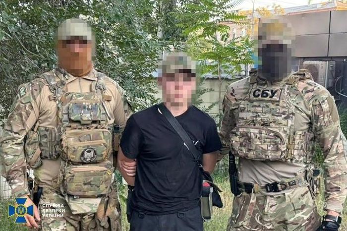 Cơ quan chức năng Ukraine bắt giữ nghi phạm trong âm mưu ám sát ở Zaporizhzhia. Ảnh: SBU