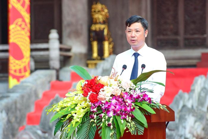 Giám đốc Sở VH-TT&DL Thanh Hóa Lê Văn Trung trình bày diễn văn truyền thống lễ hội Lam Kinh ghi nhớ công lao của anh hùng dân tộc Lê Lợi và các nghĩa sỹ Lam Sơn