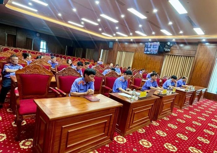 Hình ảnh tại điểm cầu VKSND tỉnh.