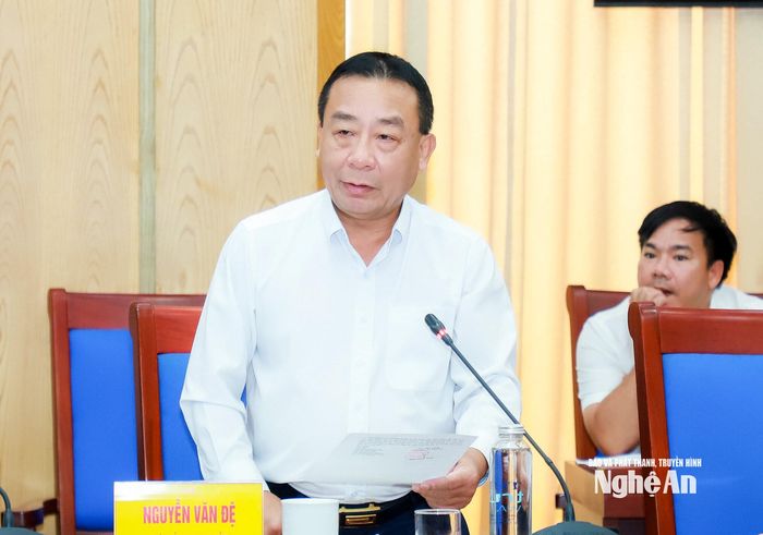 Đồng chí Nguyễn Văn Đệ - Ủy viên Ban Thường vụ Tỉnh ủy, Phó Chủ tịch UBND tỉnh phát biểu tại cuộc làm việc. Ảnh: Thành Duy