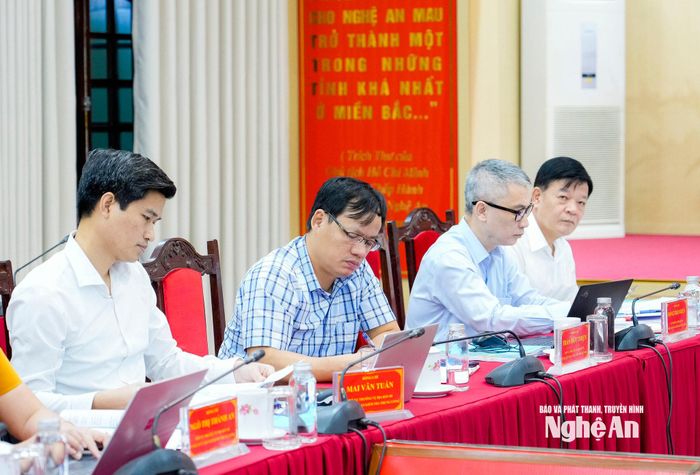 Thành viên Đoàn giám sát số 141, Tổ giám sát số 60 của Ủy ban Kiểm tra Trung ương. Ảnh: Phạm Bằng