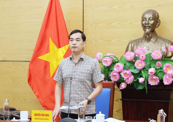Giám đốc Sở GD&ĐT Nghệ An Nguyễn Văn Khoa phát biểu tại hội nghị. Ảnh: Thu Hiền