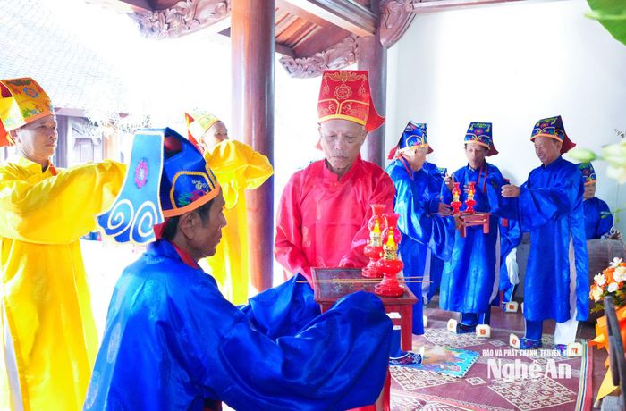Nghi thức Đại tế tại Lễ tưởng niệm Vua Lê Thái Tổ và các nghĩa quân. Ảnh: Mai Hoa