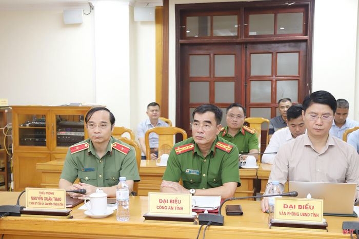 Thiếu tướng Nguyễn Xuân Thao - Ủy viên BTV Tỉnh ủy, Giám đốc Công an tỉnh cùng dự.