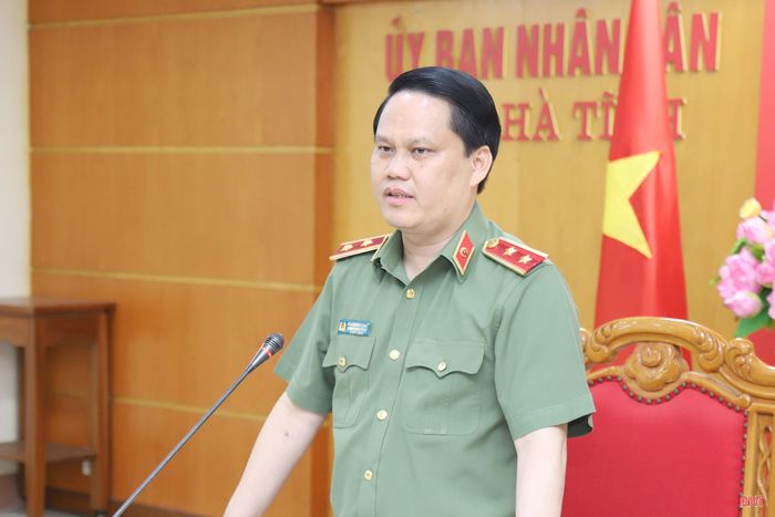 Trung tướng Bùi Quang Thanh - Chánh Thanh tra Bộ Công an phát biểu tại hội nghị.