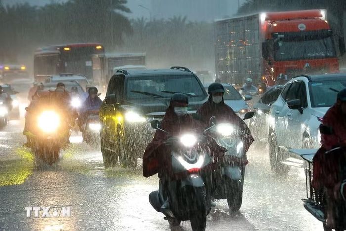 Các khu vực xuất hiện mưa dông vào chiều tối và đêm. (Ảnh: Văn Điệp/TTXVN)