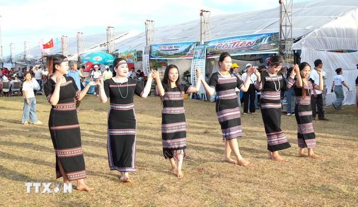 Ngày càng nhiều sản phẩm du lịch gắn với bảo tồn văn hoá trên bản đồ du lịch của Gia Lai. (Ảnh: Quang Thái/TTXVN)