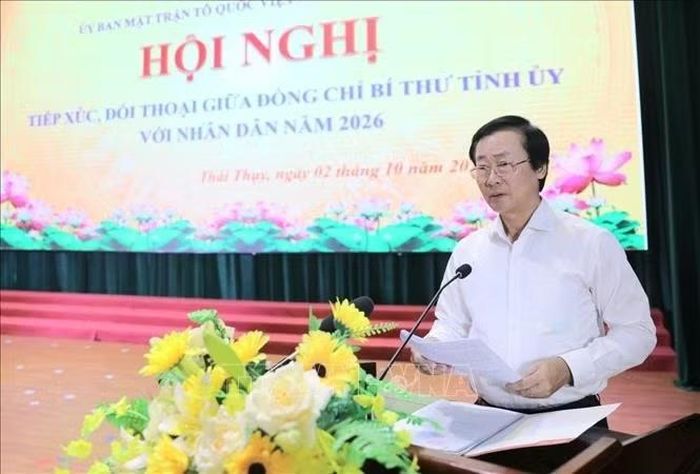 Phó Chủ tịch Ủy ban MTTQ Việt Nam tỉnh Hưng Yên Nguyễn Bật Khánh phát biểu tại Hội nghị. Ảnh: Thế Duyệt/TTXVN.