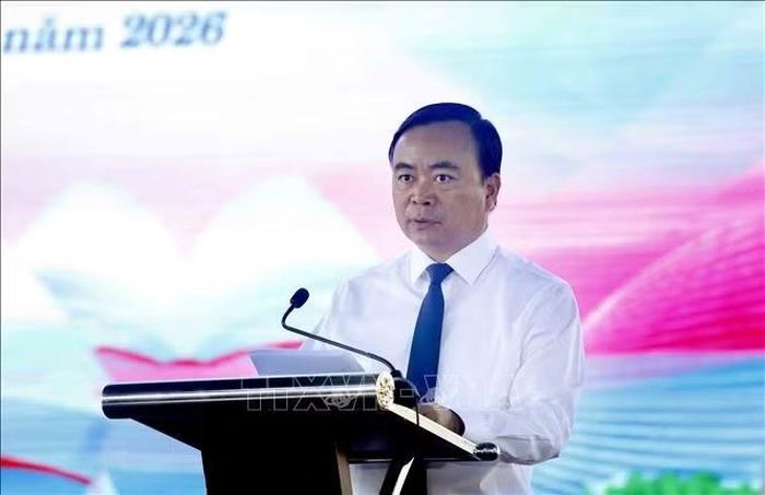 Phó Chủ tịch Thường trực UBND tỉnh Sơn La Hà Trung Chiến phát biểu.