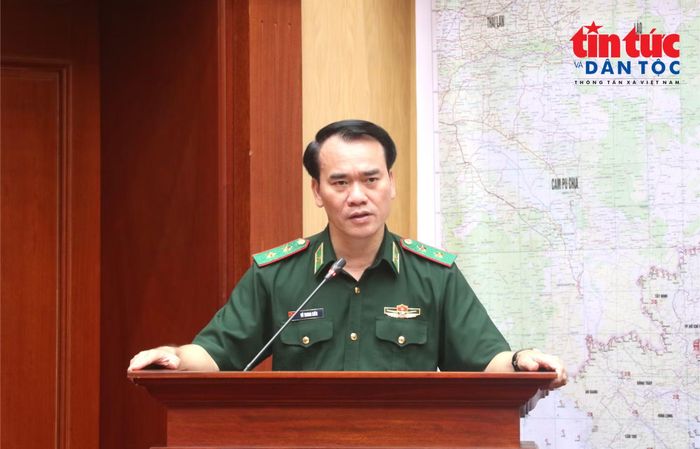 Đồng chí Trung tướng Vũ Trung Kiên, Ủy viên Trung ương Đảng, Tư lệnh Bộ đội Biên phòng phát biểu chỉ đạo tại Hội nghị. Ảnh: Viết Tôn/Báo Tin tức và Dân tộc