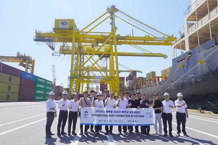 Đoàn công tác của Ban Cảng biển và Thủy sản TP Pyeongtaek thăm và khảo sát thực tế tại cảng Tiên Sa (Đà Nẵng).