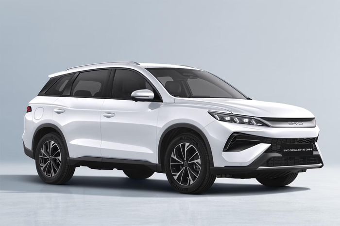 BYD Sealion 5 thuộc phân khúc SUV hạng C, có kích thước tổng thể nhỉnh hơn Mazda CX-5. Ảnh: BYD.
