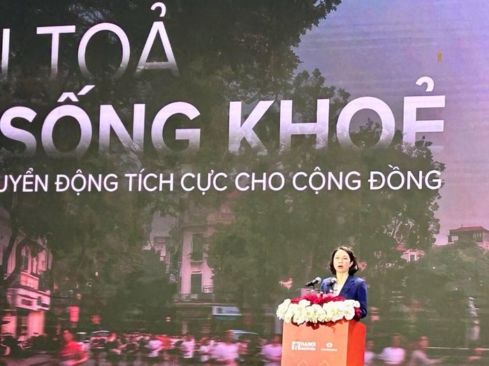 Bà Vũ Thu Hà, Phó Chủ tịch UBND Thành phố Hà Nội phát biểu tại lễ khai mạc. Ảnh: Thảo Nguyên