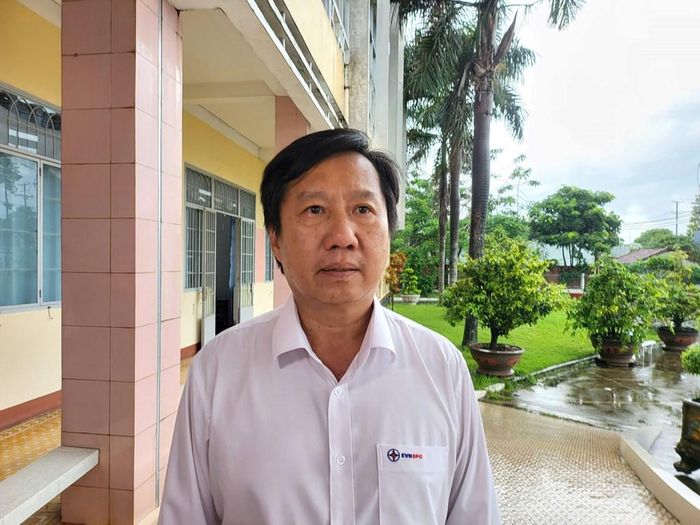 Ông Nguyễn Tấn Hùng, Giám đốc Công ty Điện lực Tây Ninh trao đổi với phóng viên TTXVN. Ảnh: BNEWS/TTXVN