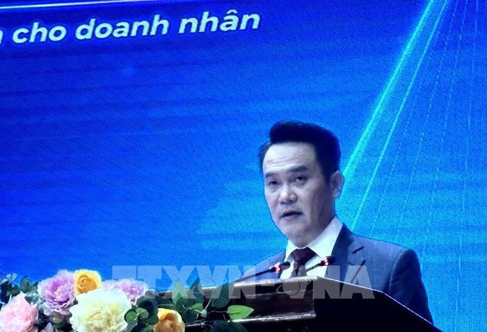 Ông Đặng Hồng Anh, Chủ tịch Hội Doanh nhân trẻ Việt Nam, phát biểu tại Diễn đàn. Ảnh: Hồng Nhung – TTXVN