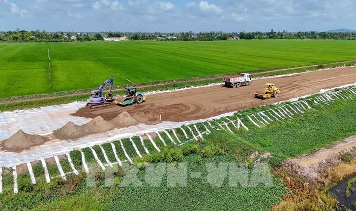 Dự án thành phần 2 tuyến cao tốc Châu Đốc - Cần Thơ - Sóc Trăng là một trong các dự án đầu tư công trọng điểm của Cần Thơ trong năm 2026. Ảnh: Thanh Liêm - TTXVN