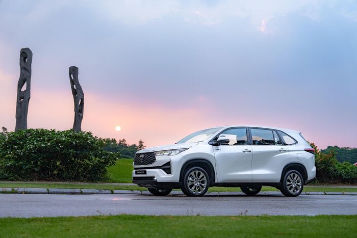 Toyota Innova Cross tăng doanh số 76% so với tháng trước. Ảnh: TMV