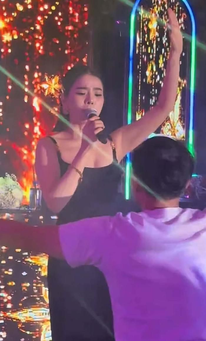 Tuy nhiên, người đàn ông này sau đó không có hành động gây ảnh hưởng đến Lệ Quyên.