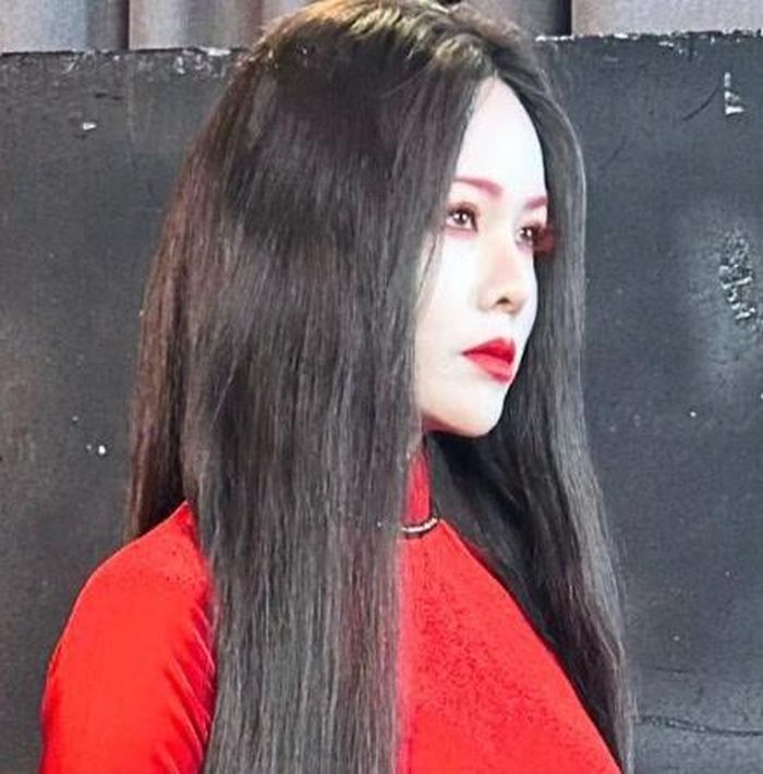 Tạo hình của Nhật Kim Anh trong Mẹ Mìn.
