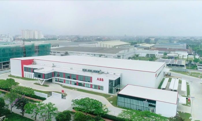 Nhà máy ABB tại Bắc Ninh sản xuất các thiết bị phục vụ hệ thống phân phối điện tại Việt Nam. Ảnh: Hà Minh