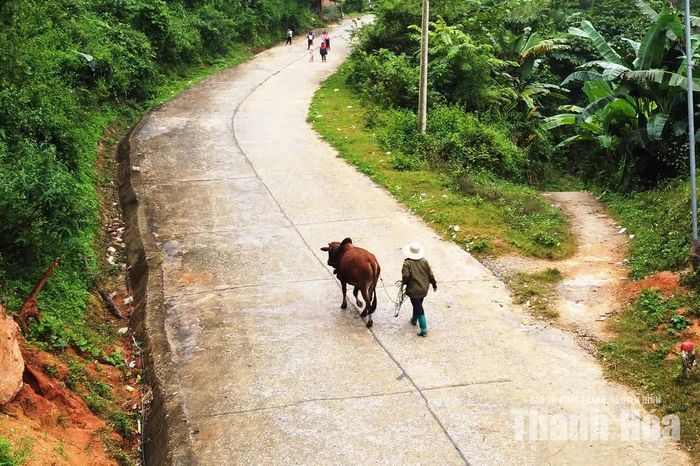 Trong lúc chờ an cư, người dân vẫn đang sống trong cảnh lo lắng.