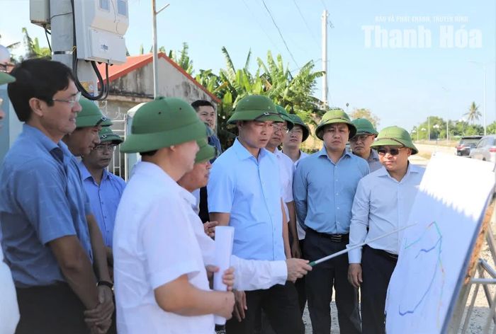 Chủ tịch UBND tỉnh Tô Anh Dũng kiểm tra, chỉ đạo tiến độ thi công Dự án Phát triển tổng hợp các đô thị động lực - tiểu dự án đô thị Tĩnh Gia, tỉnh Thanh Hoá.