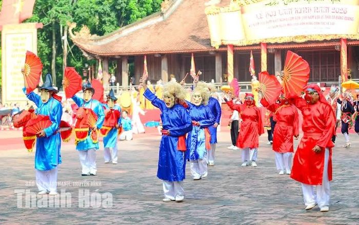 Trò Xuân Phả, Pôồn Pôông, Ngũ trò Viên Khê và hát chèo làm tăng thêm sắc màu văn hóa dân gian trong không gian Lễ hội Lam Kinh năm 2026.