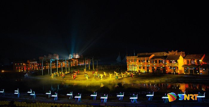 Show diễn thực cảnh Ký ức Hội An tại Đảo Ký ức Hội An là một trong những sản phẩm công nghiệp văn hóa được đánh giá cao trên địa bàn thành phố. Ảnh: QUỐC TUẤN