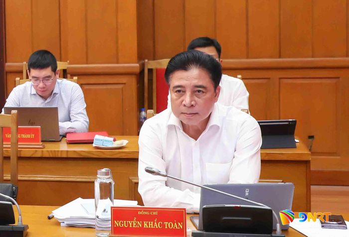 Phó Bí thư Thường trực Thành ủy Nguyễn Khắc Toàn dự hội nghị. Ảnh: NGỌC PHÚ