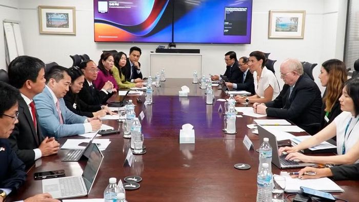  Quang cảnh buổi làm việc. Ảnh: Ngọc Luận 