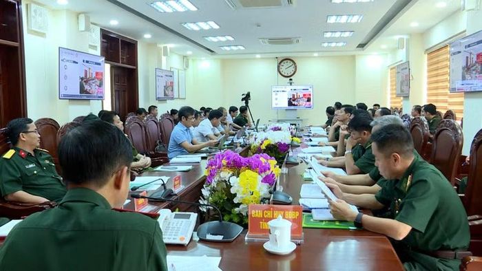  Hội nghị được tổ chức trực tiếp và kết nối trực tuyến đến 36 điểm cầu trong toàn lực lượng. Ảnh: P.D 