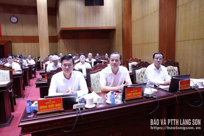 Các đại biểu dự hội nghị