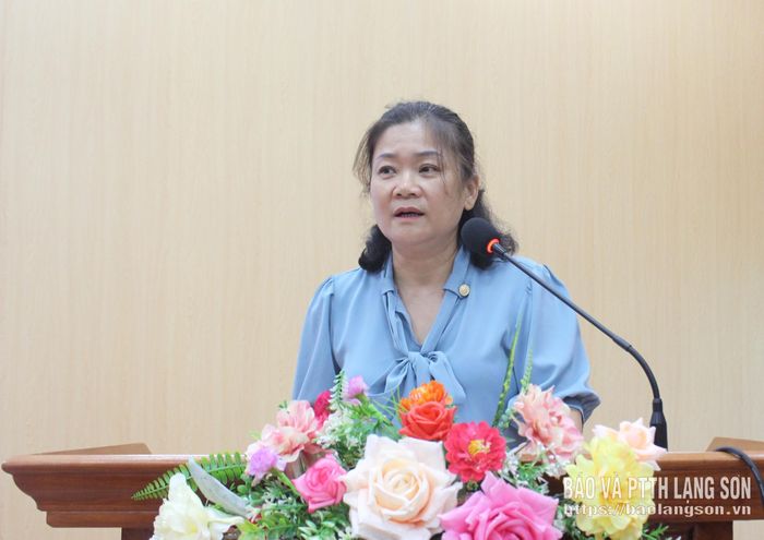 Đại biểu phát biểu thảo luận tại hội nghị