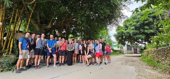 Sà Rèn hấp dẫn du khách quốc tế.