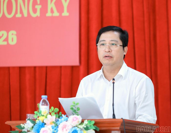 Đồng chí Bí thư Tỉnh ủy Dương Quốc Huy phát biểu tại buổi sinh hoạt.