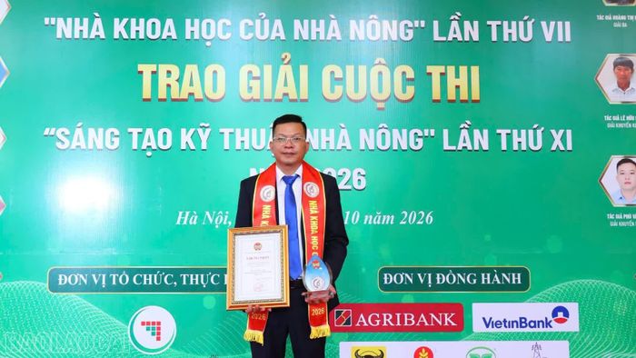Ông Hà Văn Quang được vinh danh "Nhà khoa học của nhà nông" tại chương trình.