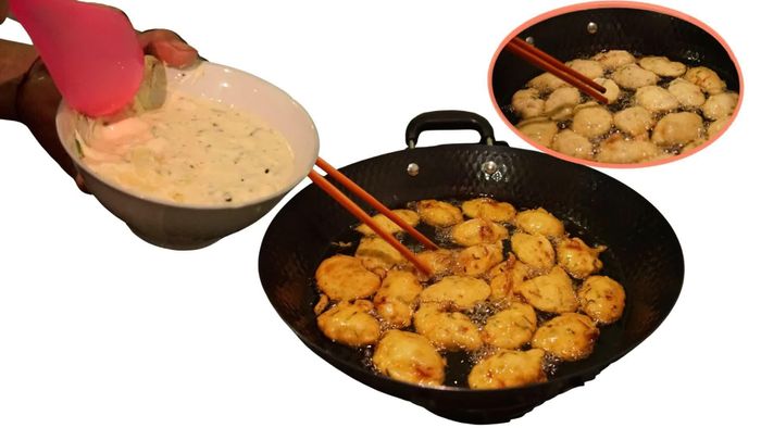 Khi chiên, dầu phải đủ nóng; bánh được thả nhanh tay và chiên ngập dầu để chín đều, có thể vớt ra cùng lúc.