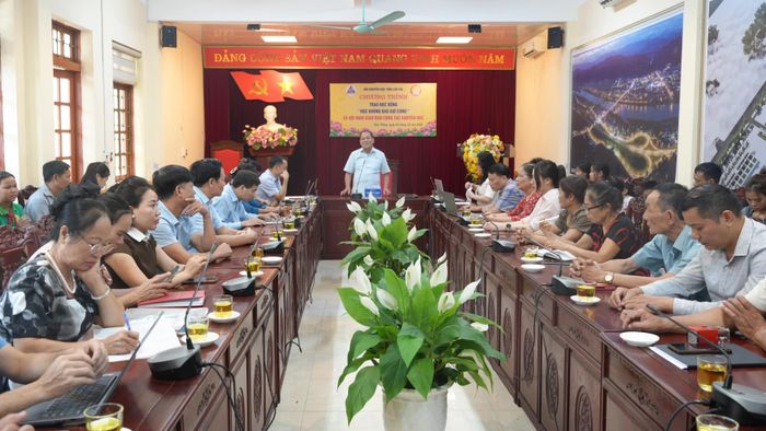 Quang cảnh chương trình.