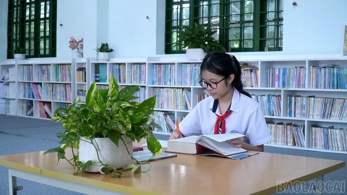 Với Ngọc Anh, đọc sách và ghi chép lại là một phương pháp tự học, tích lũy tri thức và rèn luyện tư duy.