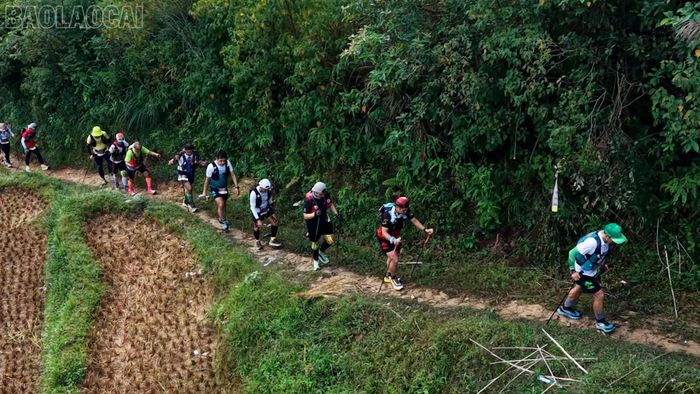 Các vận động viên tham gia Giải Giải chạy Mù Cang Chải Ultra Trail 2026 phải trải qua nhiều địa hình núi dốc.
