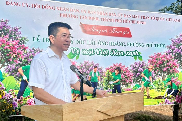 Ông Nguyễn Hải Quân, Chủ tịch UBND phường Tân Định phát biểu tại buổi lễ
