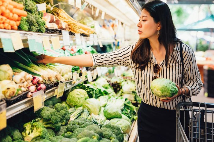 Cải bó xôi (rau bina), rau lang, rau muống, rau dền và bông cải xanh đều là những loại rau giàu kali
