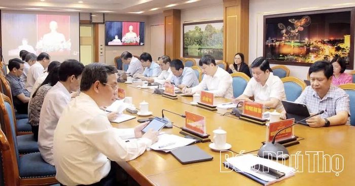 Các đại biểu dự hội nghị tại điểm cầu tỉnh Phú Thọ.