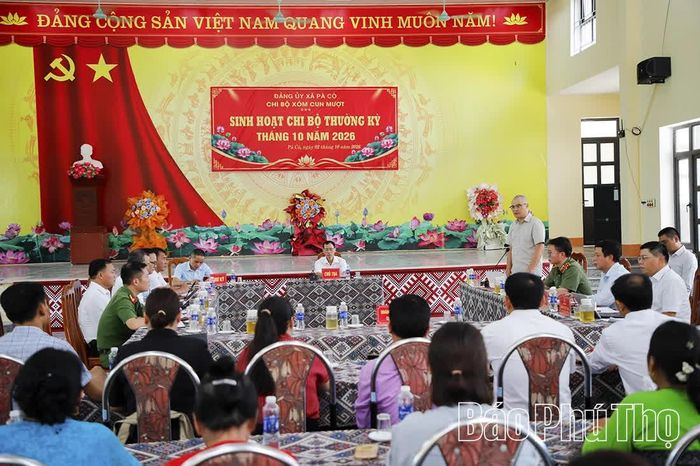 Đồng chí Bí thư Tỉnh ủy Phạm Đại Dương mong muốn các đảng viên trong Chi bộ xóm Cun Mượt tiếp tục phát huy vai trò tiên phong, gương mẫu, giữ vững đoàn kết, gắn bó với Nhân dân.